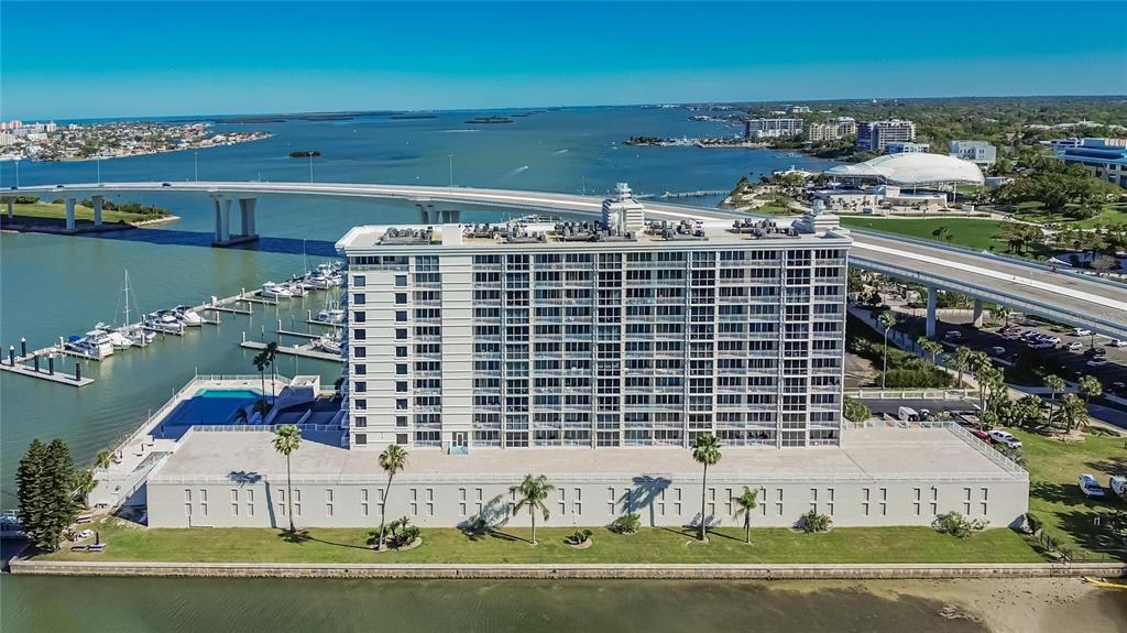 100 PIERCE STREET UNIT 703