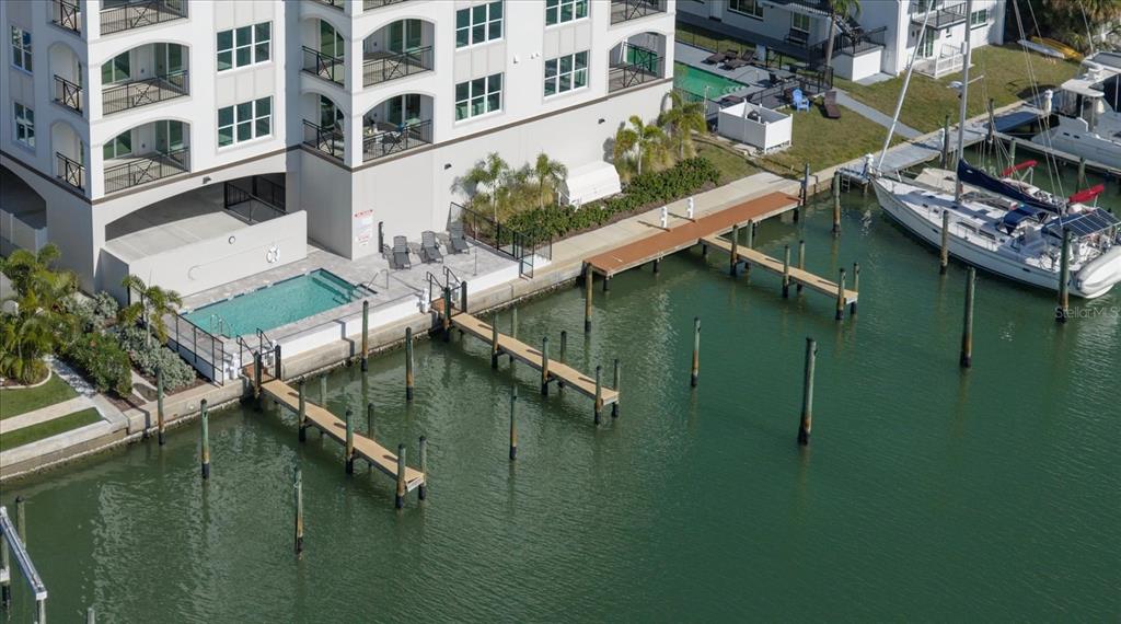 211 DOLPHIN POINT UNIT 4, CLEARWATER, FL — photo 5 of 16