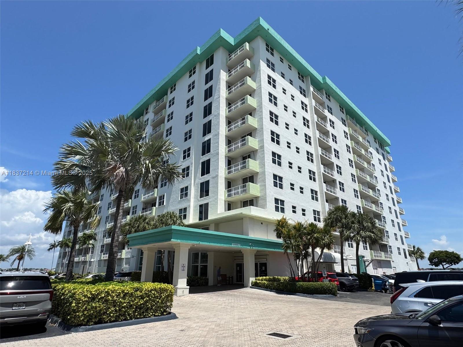 10350 W Bay Harbor Dr # 9T, Bay Harbor Islands FL 33154