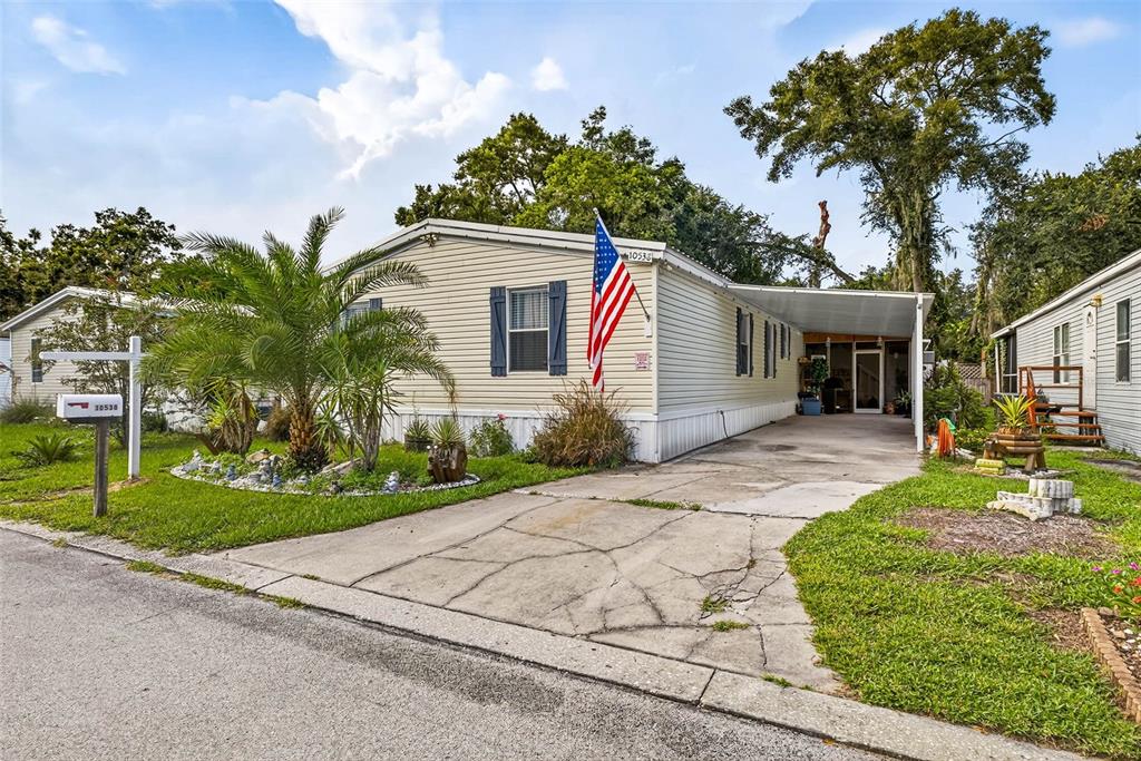 10538 BAY HILLS CIRCLE