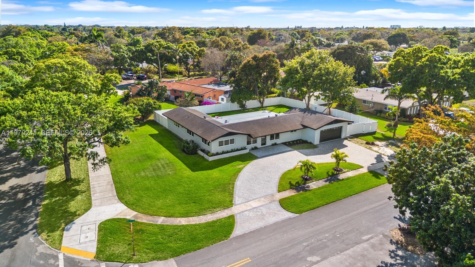 5402 SW 1st Ct, Plantation FL 33317