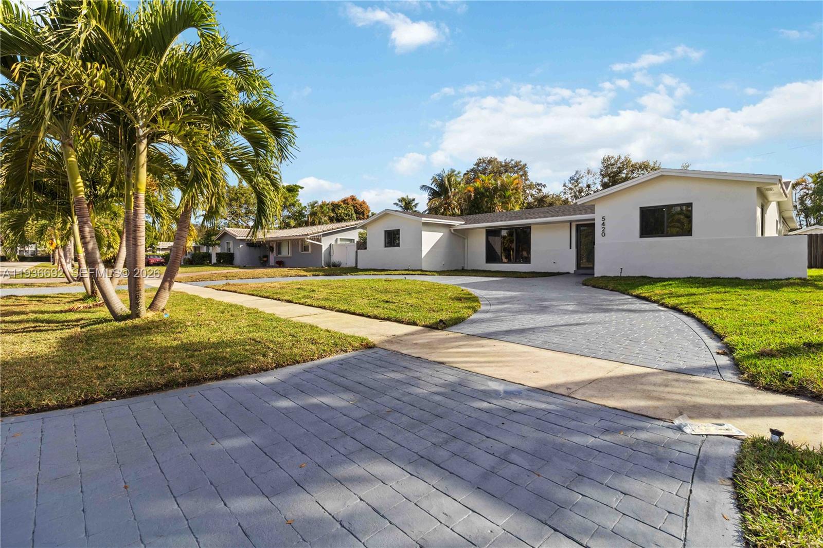 5420 Lincoln St, Hollywood FL 33021