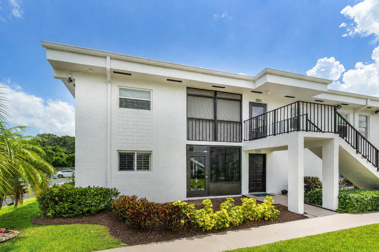 14897 Bal Moral Lane # 105, Delray Beach FL 33446