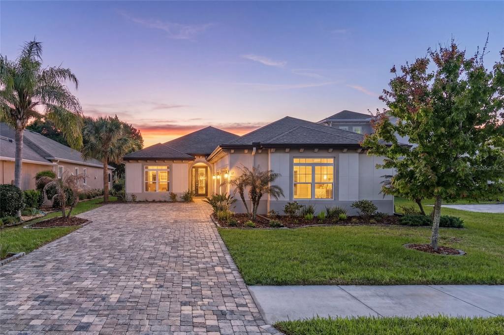 12 N LAKEWALK DRIVE