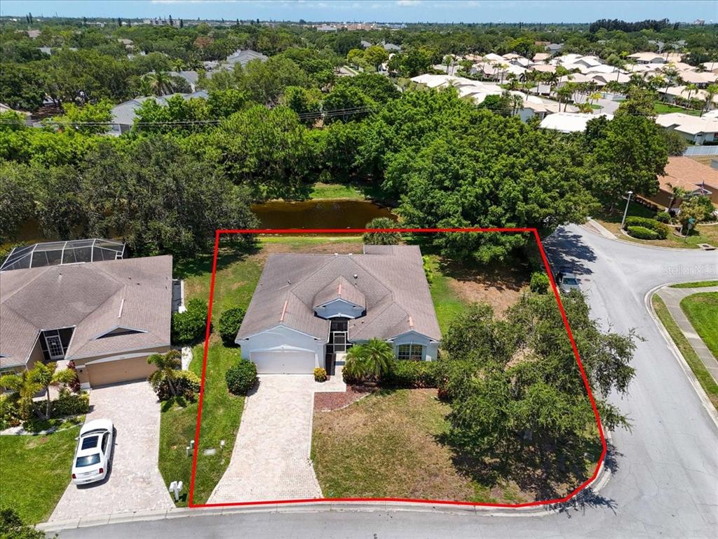 4701 50TH AVENUE W, BRADENTON, FL — photo 3 of 30
