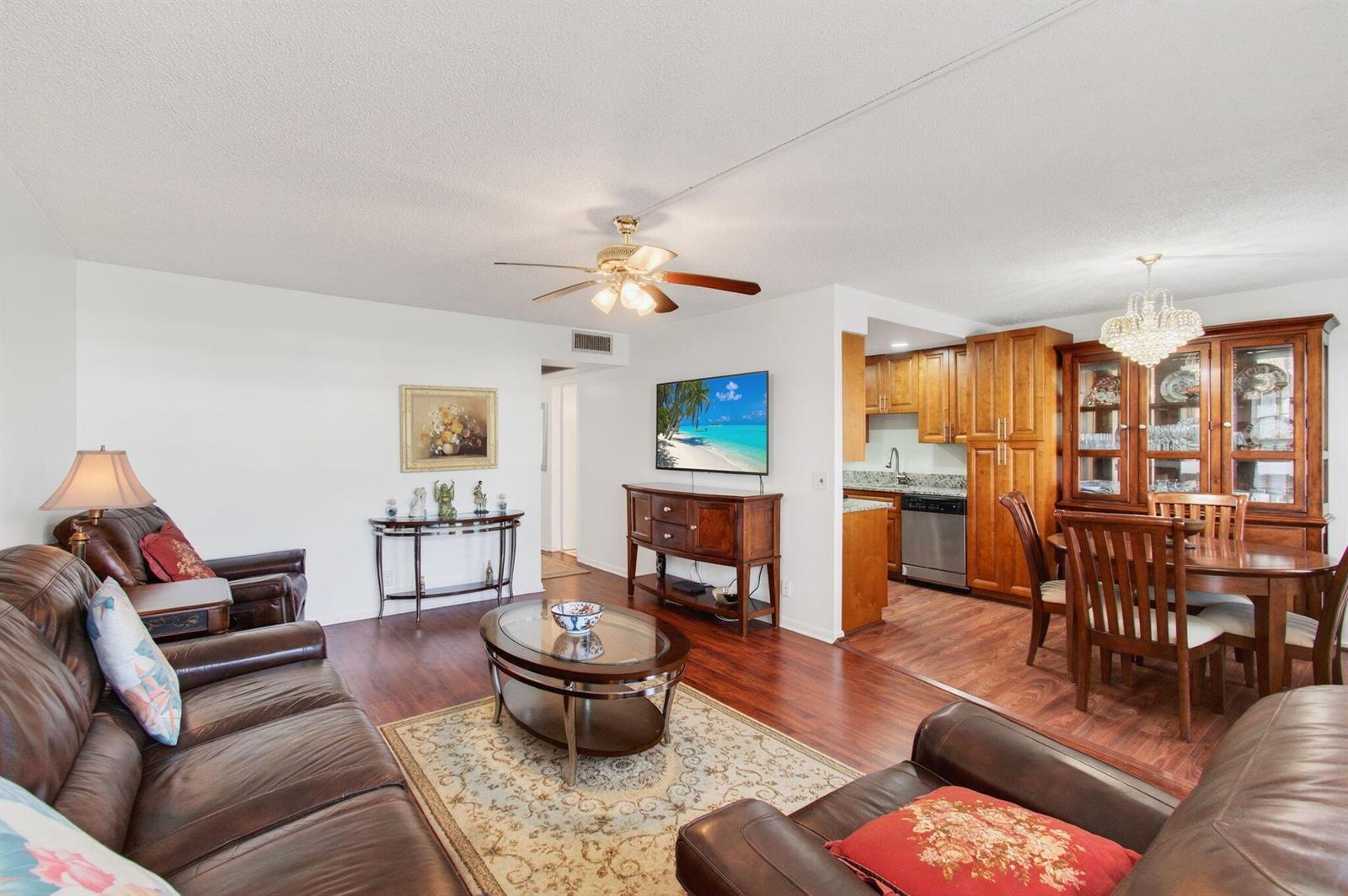2035 Cornwall B, Boca Raton FL 33434
