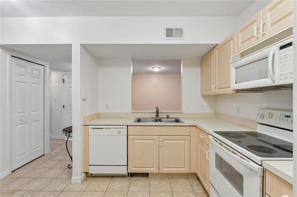 522 VILLA DEL SOL CIRCLE UNIT 101, ORLANDO, FL — photo 5 of 20