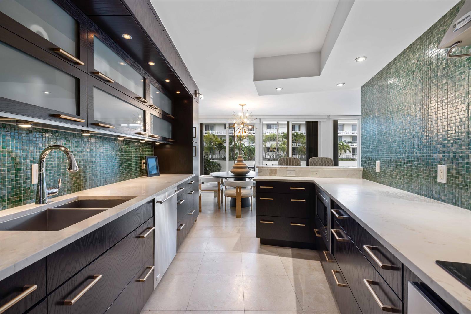 130 Sunrise Avenue # 201, Palm Beach FL 33480