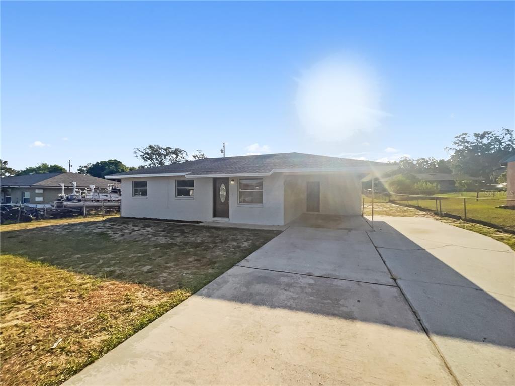 1543 SARAH STREET