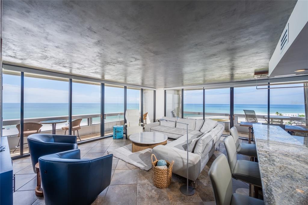 5400 OCEAN BOULEVARD UNIT 10-02