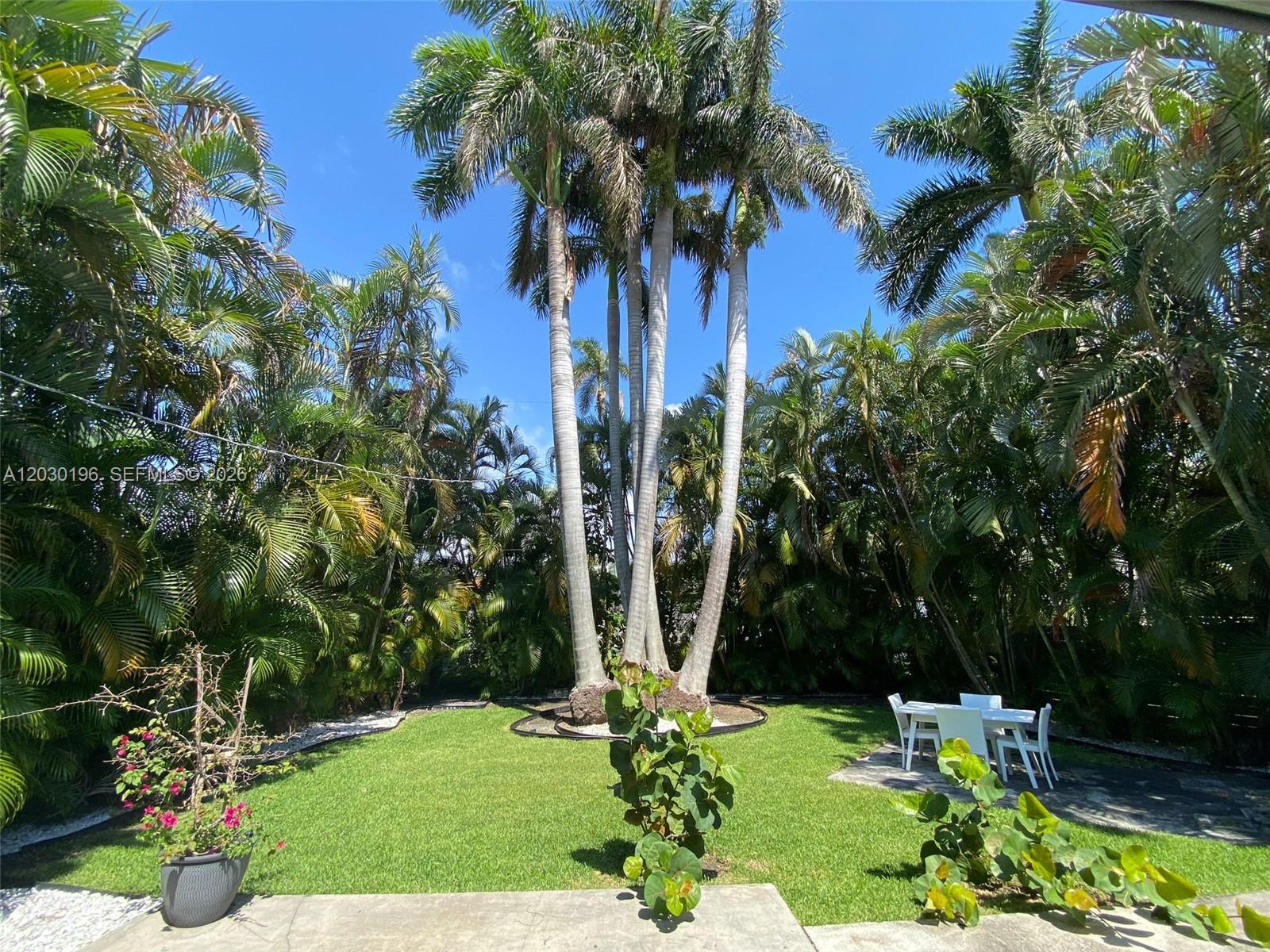 1511 NE 109th St, Miami FL 33161