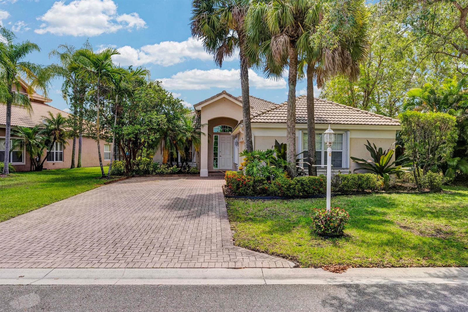 6546 NW 112th Avenue, Parkland FL 33076