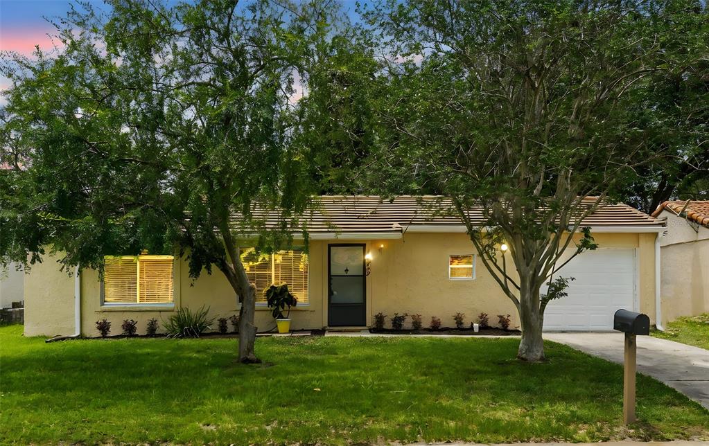 10849 WILLIAM TELL DRIVE