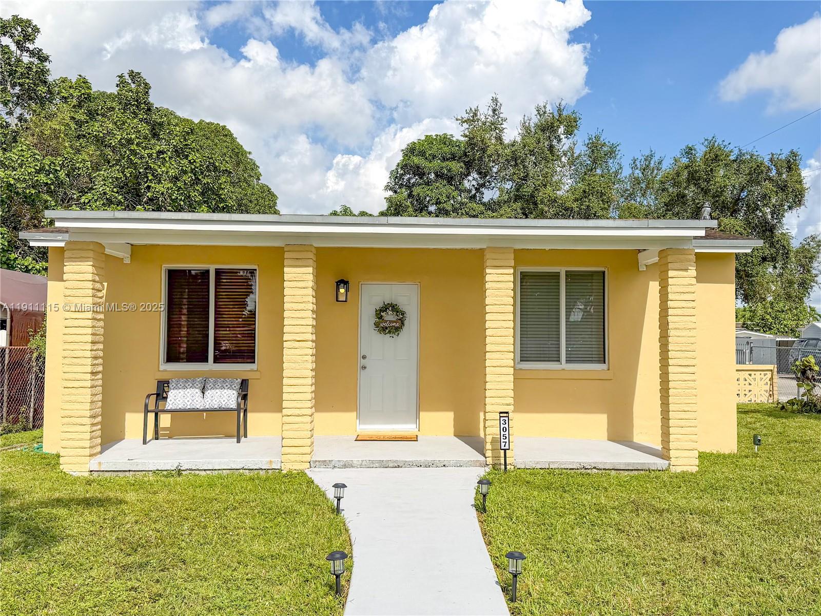 3057 NW 101st St, Miami FL 33147