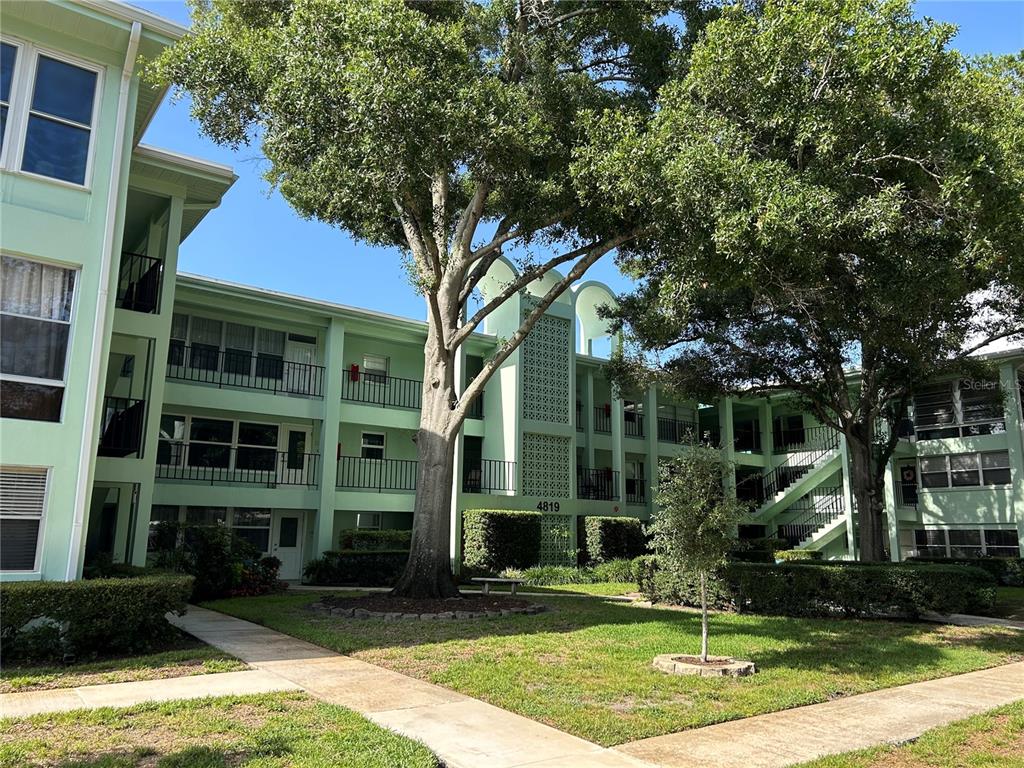4819 8TH AVENUE N UNIT 207