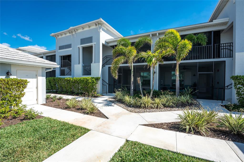 14204 HERITAGE LANDING BLVD UNIT 724