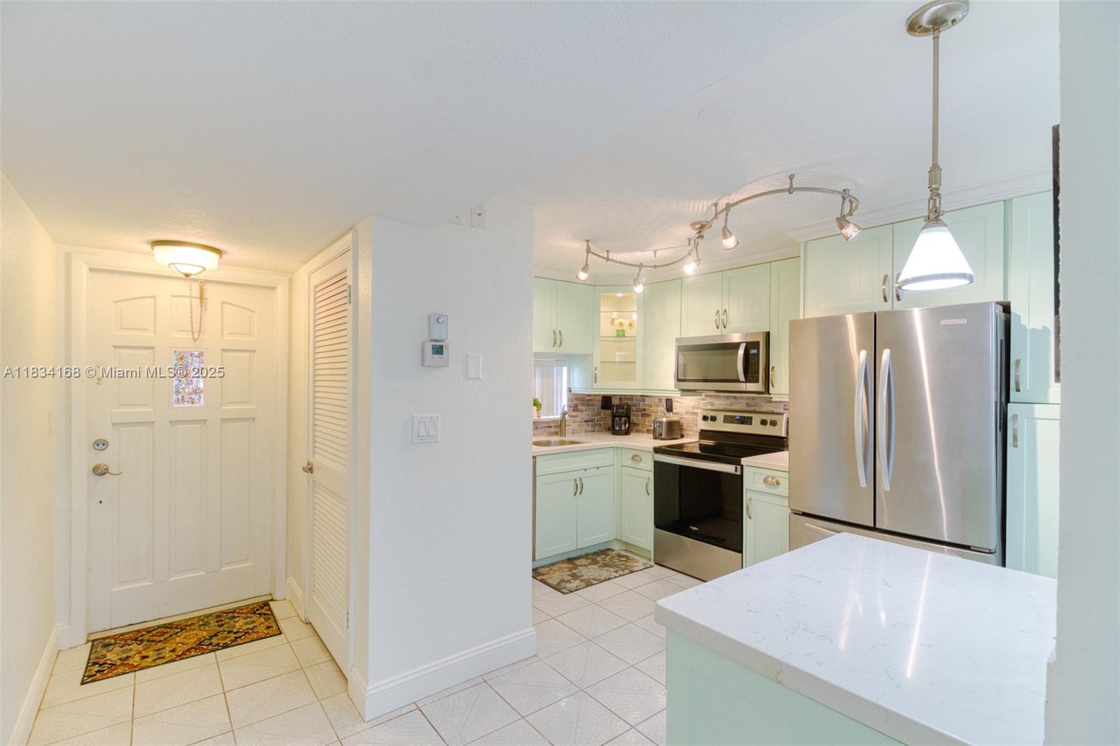 400 S Hollybrook Dr # 109, Pembroke Pines FL 33025