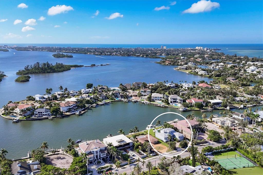 810 SIESTA DRIVE
