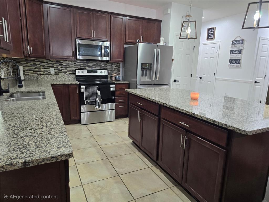 2732 E LAKE POINTE DRIVE, KISSIMMEE, FL — photo 4 of 30