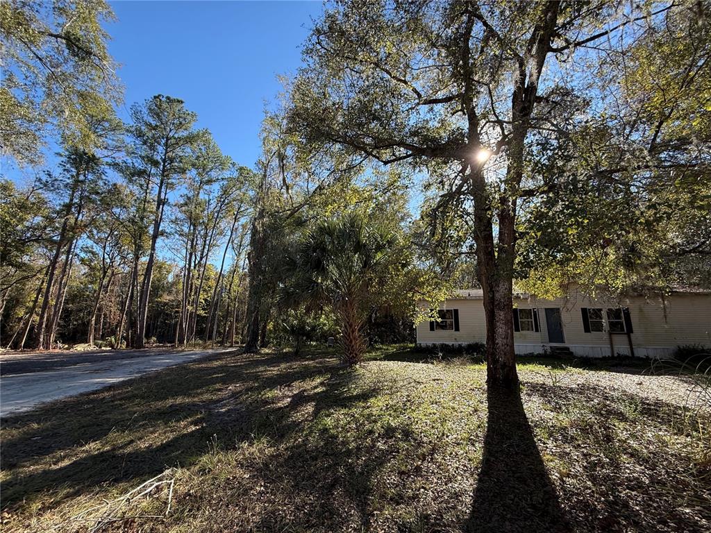 132 POND SIDE TRAIL, HAWTHORNE, FL — photo 4 of 30
