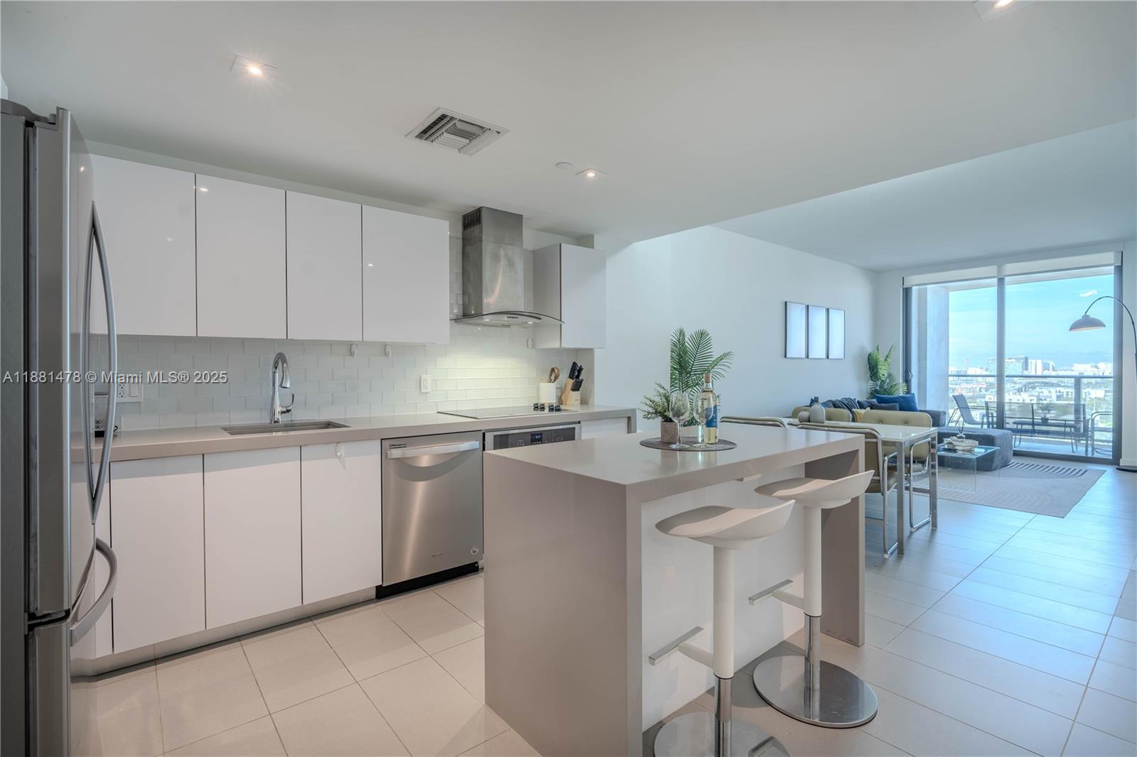 1600 NE 1st Ave # 1412, Miami FL 33132