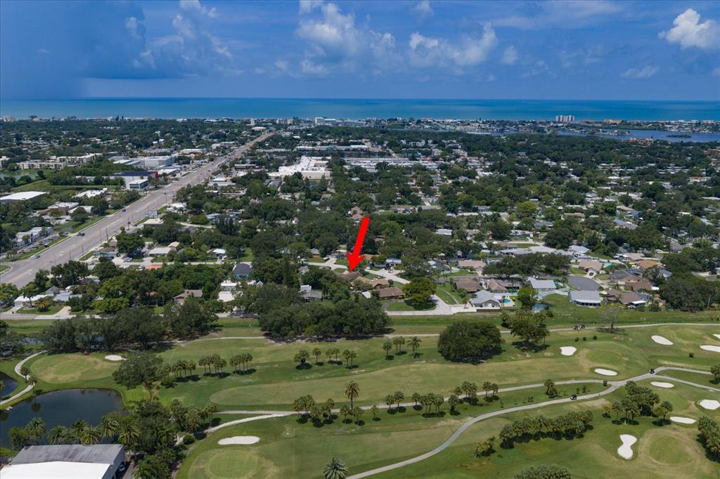 12811 LAKE DRIVE, LARGO, FL — photo 2 of 30