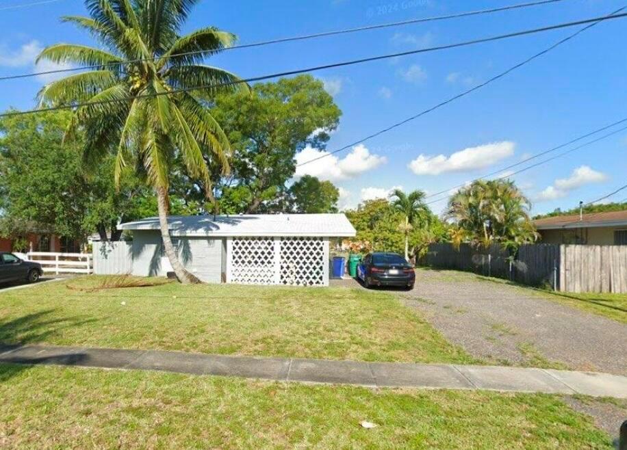 2305 E River Drive, Margate FL 33063