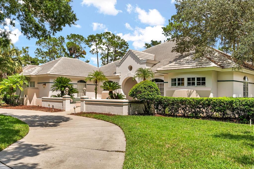 9713 CAMBERLEY CIRCLE