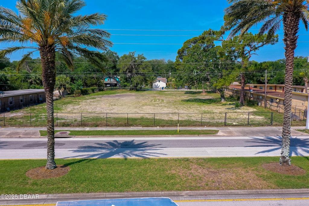 670 S YONGE STREET, ORMOND BEACH, FL — photo 2 of 11