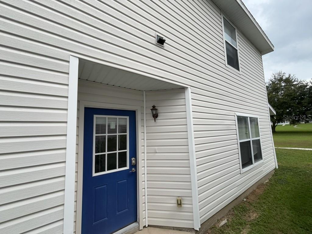 1084 PARK CENTRAL CIRCLE
