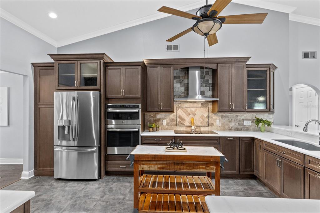 944 WELLINGTON AVENUE, OVIEDO, FL — photo 4 of 30
