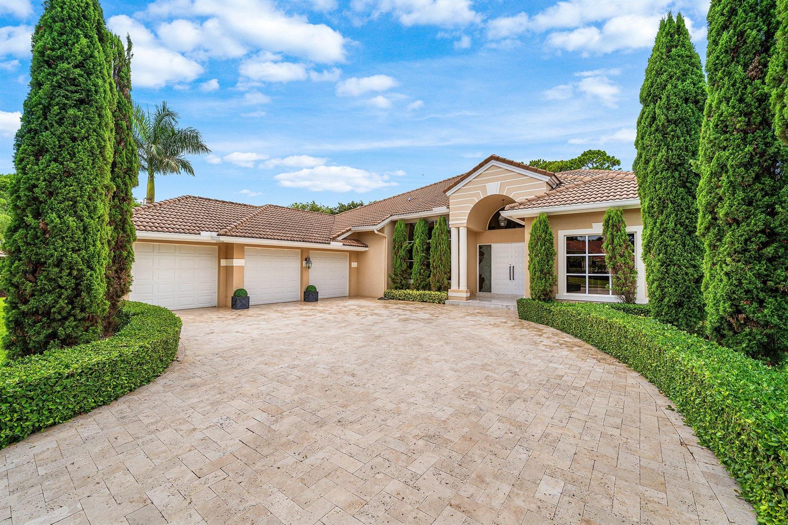 1697 Mayacoo Lakes Boulevard, West Palm Beach FL 33411
