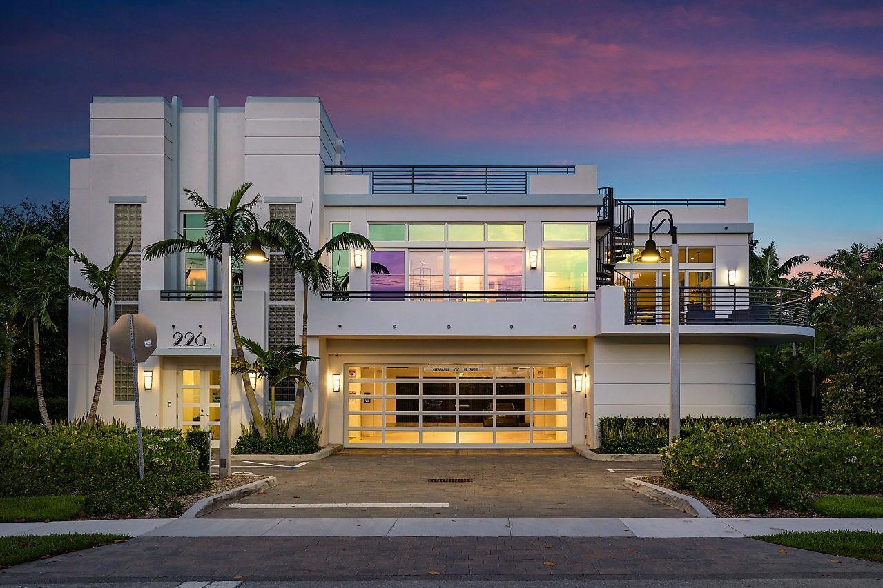226 Palm Court, Delray Beach FL 33444