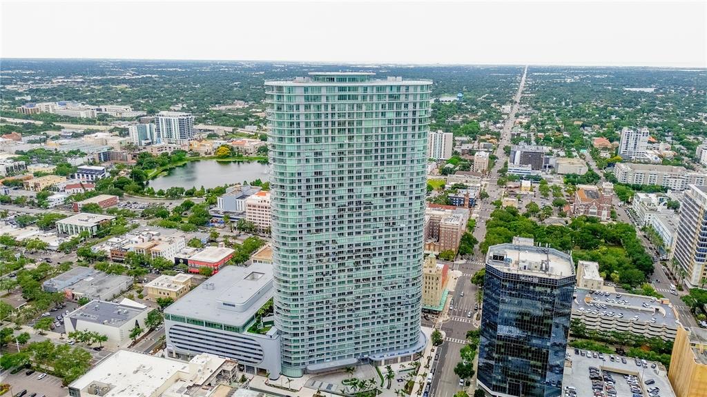 400 CENTRAL AVENUE UNIT 2009, ST PETERSBURG, FL — photo 2 of 30