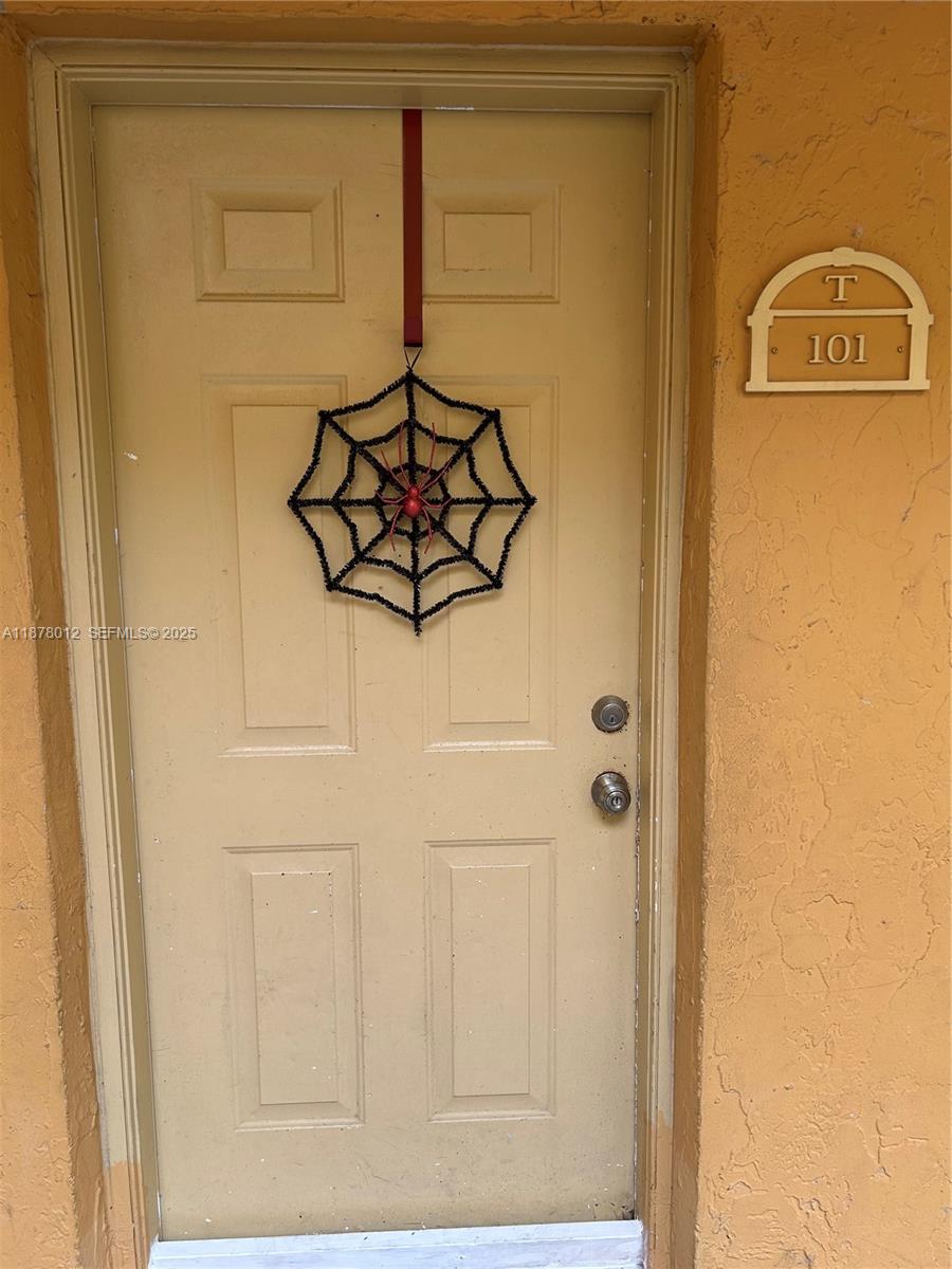 17901 NW 68th Ave # T101, Hialeah FL 33015