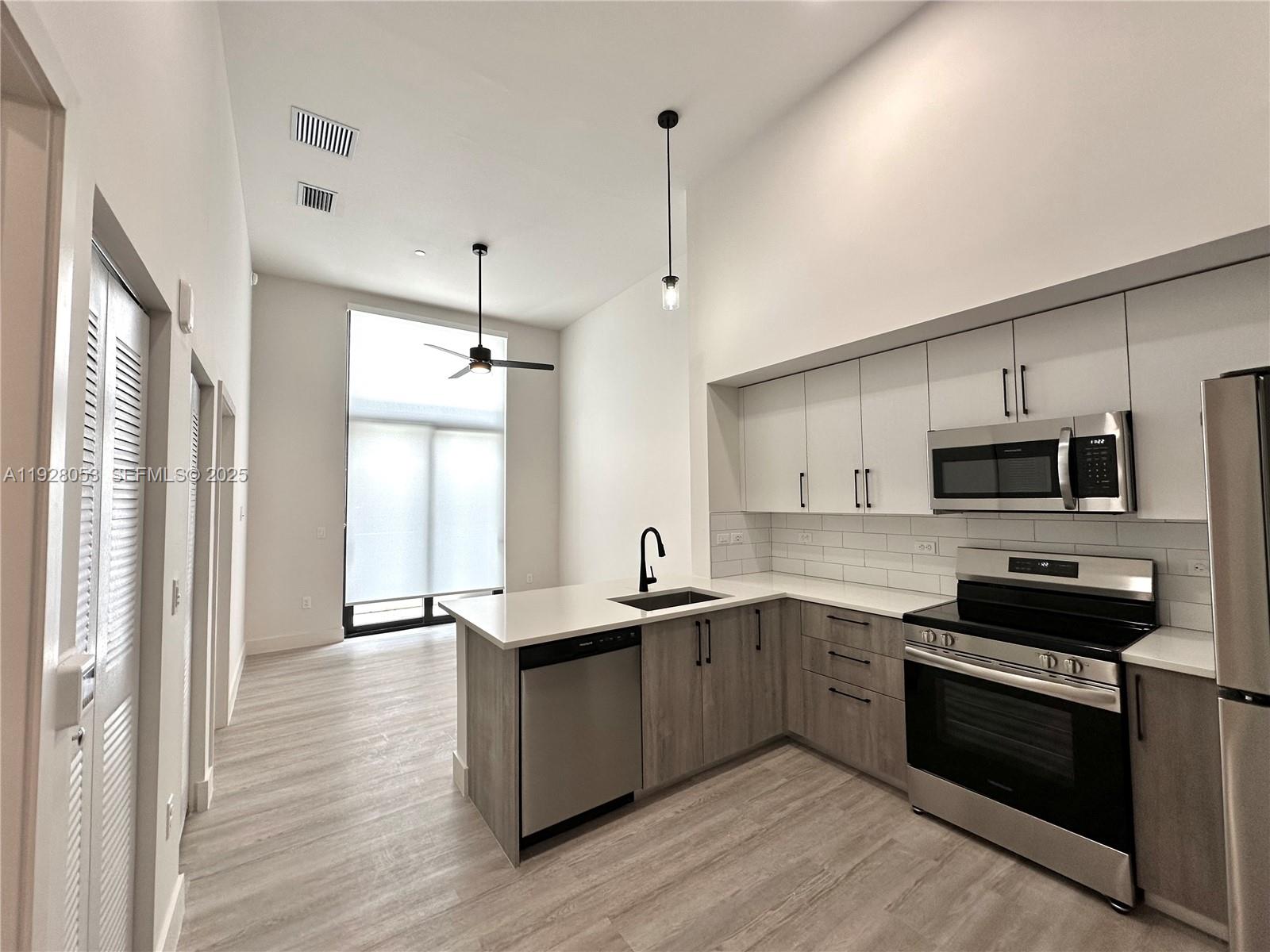 18412 Homestead Ave # 110, Miami FL 33157
