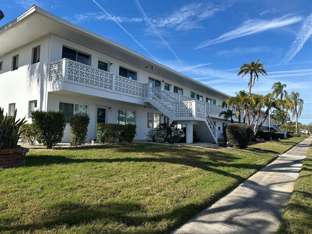8450 112TH STREET UNIT 102