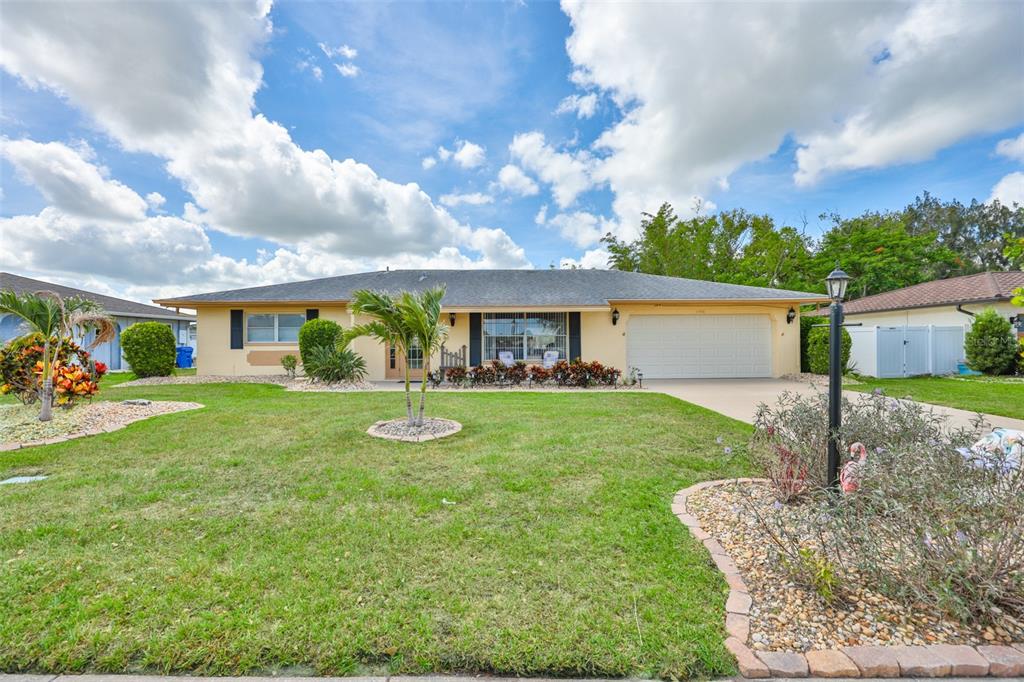1706 FLAMINGO LANE