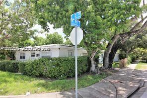 190 NE 90th St # 1, El Portal FL 33138
