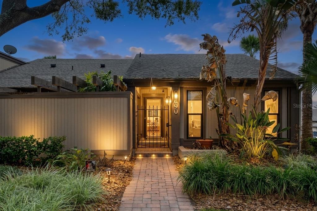 690 LAKE VILLAS DRIVE
