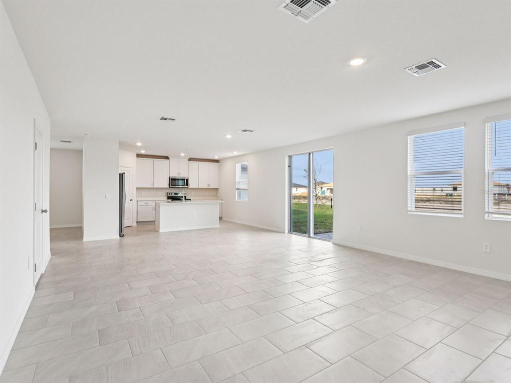 799 SUNSHOWER DRIVE, LADY LAKE, FL — photo 4 of 9