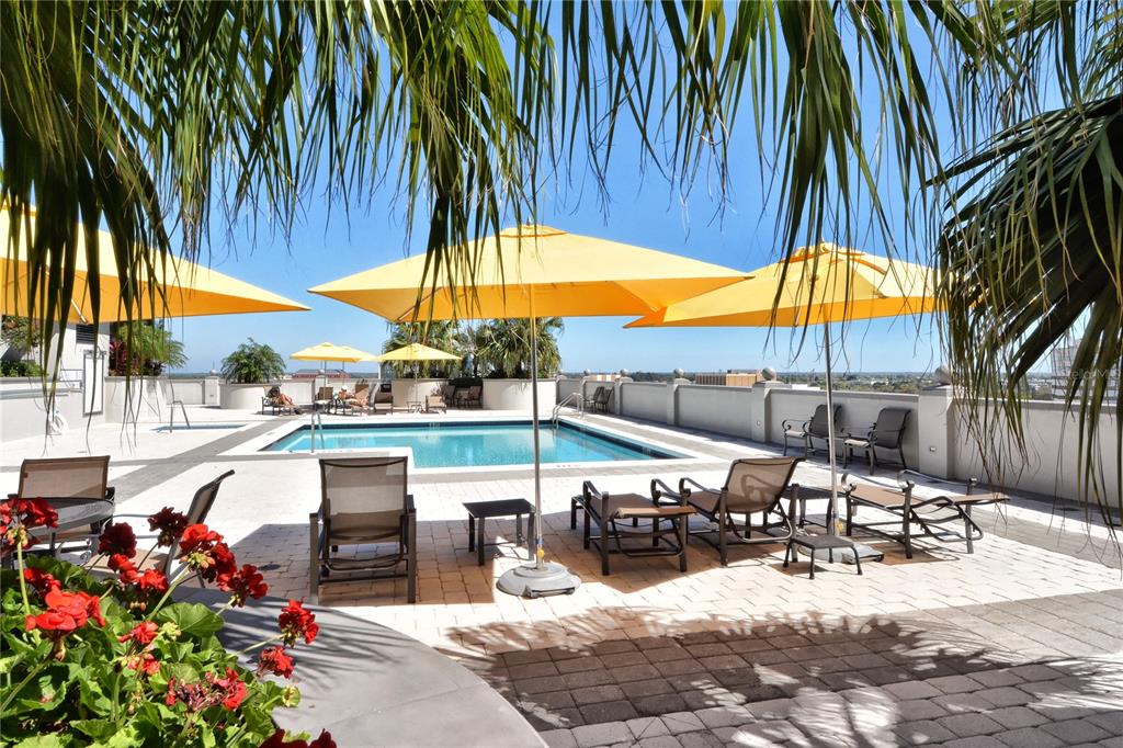 50 CENTRAL AVENUE UNIT 14B, SARASOTA, FL — photo 3 of 30
