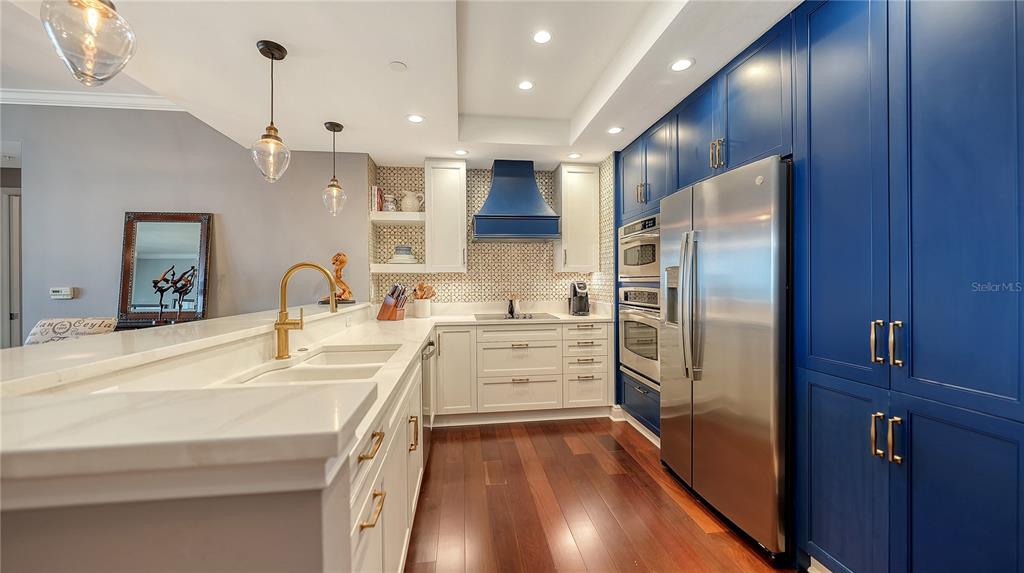50 CENTRAL AVENUE UNIT 14B, SARASOTA, FL — photo 4 of 30