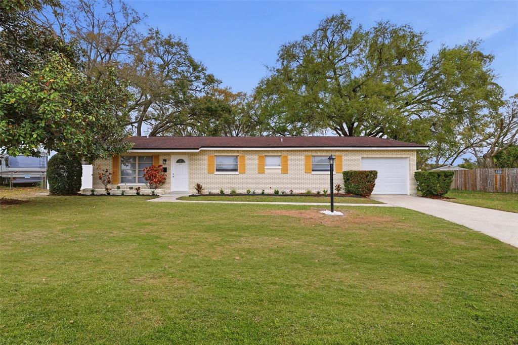 2327 W KNOLLWOOD PLACE