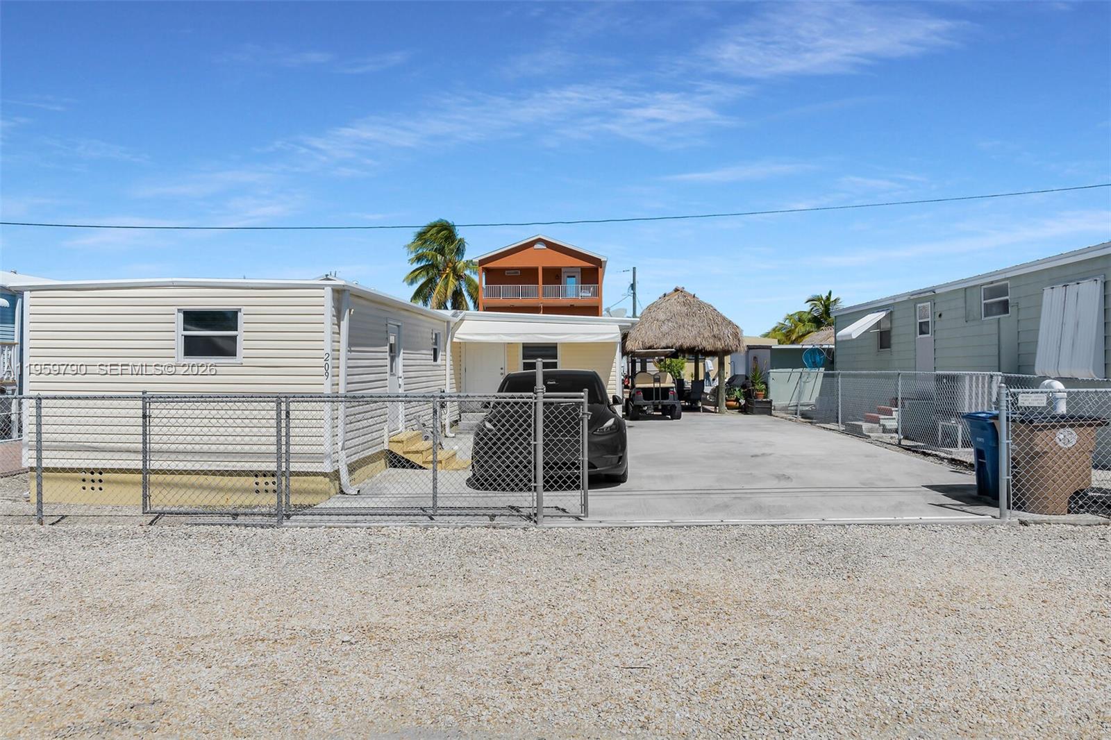 209 Buttonwood Ave, Key Largo FL 33037
