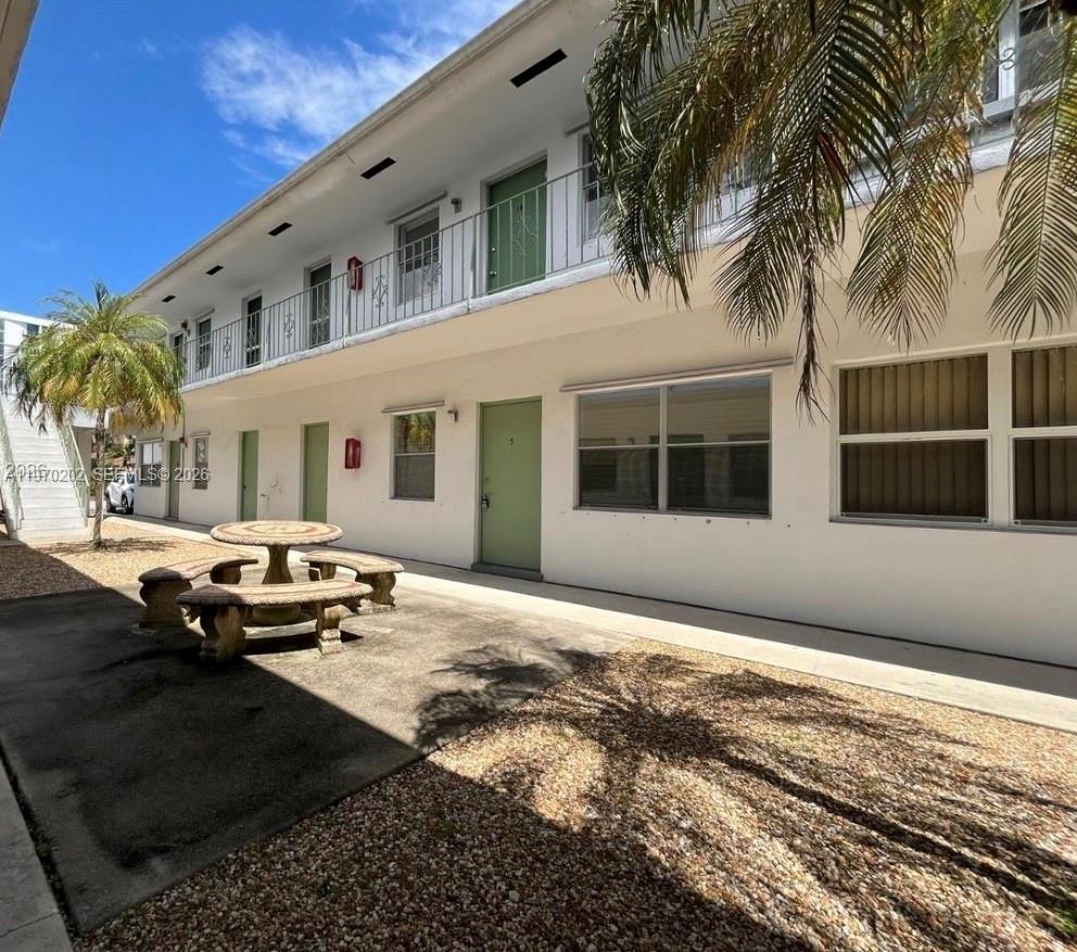 1824 Monroe st # 12, Hollywood FL 33020