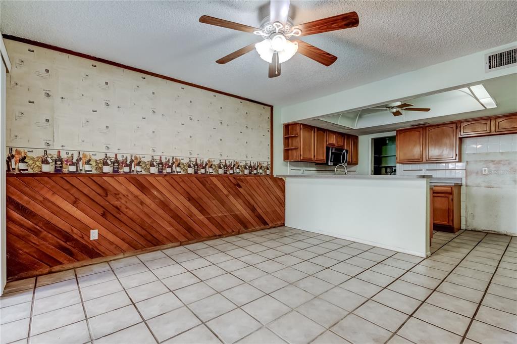 965 WHITMAN DRIVE, SARASOTA, FL — photo 5 of 30