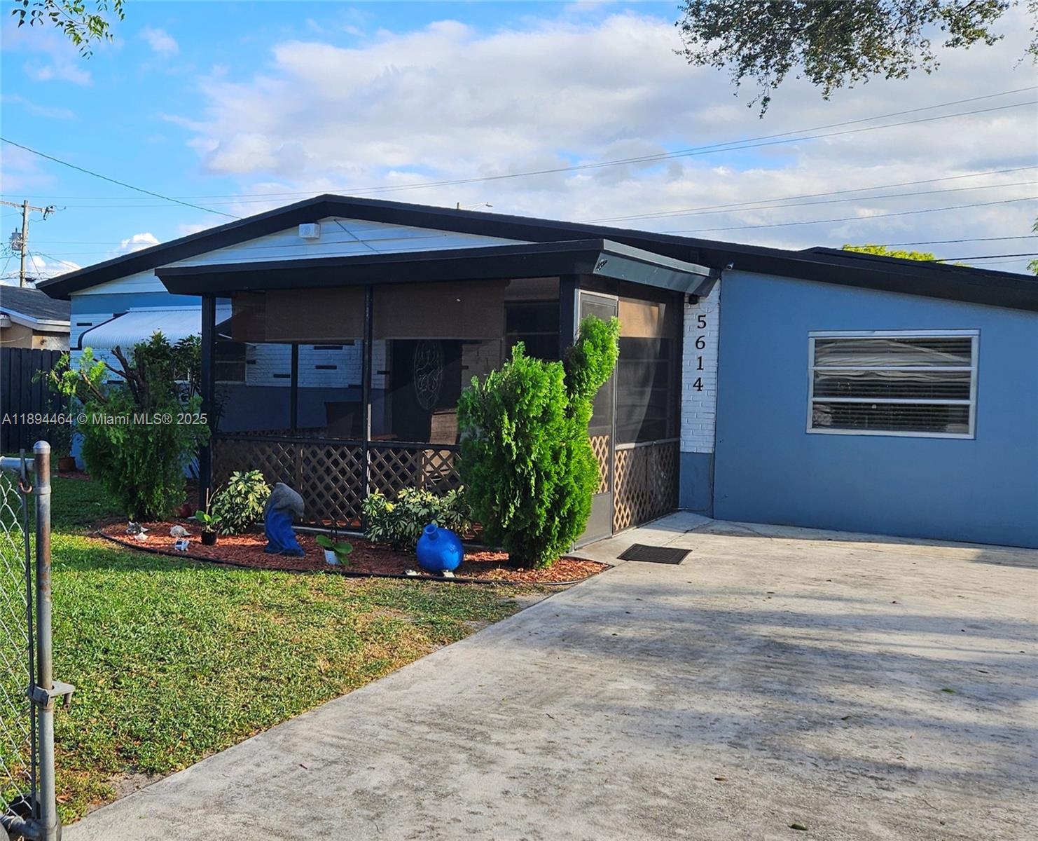 5614 Hope St, Hollywood FL 33021