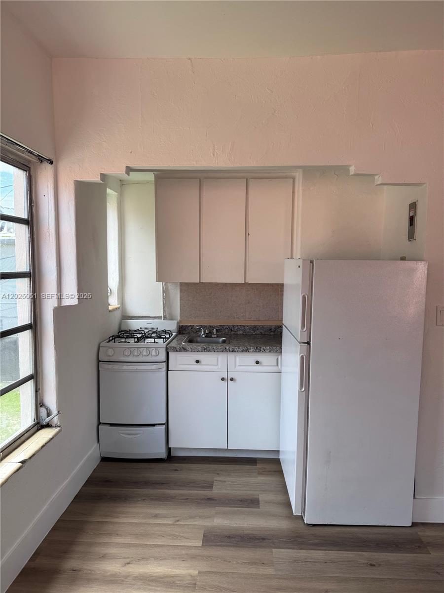 825 Alton Road # 8, Miami Beach FL 33139