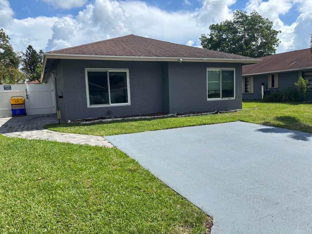 5369 Gene Circle, West Palm Beach FL 33415